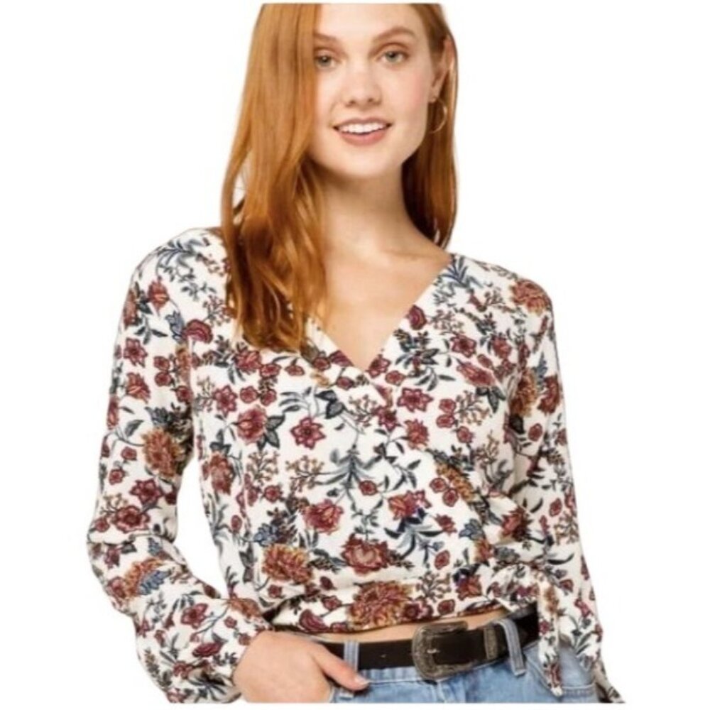 Sky & Sparrow Floral Tie Wrap Top | Extra Small